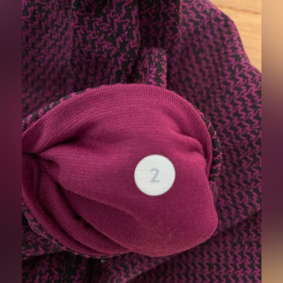 Lululemon Wunder Under Crop III - Picture 5 of 7